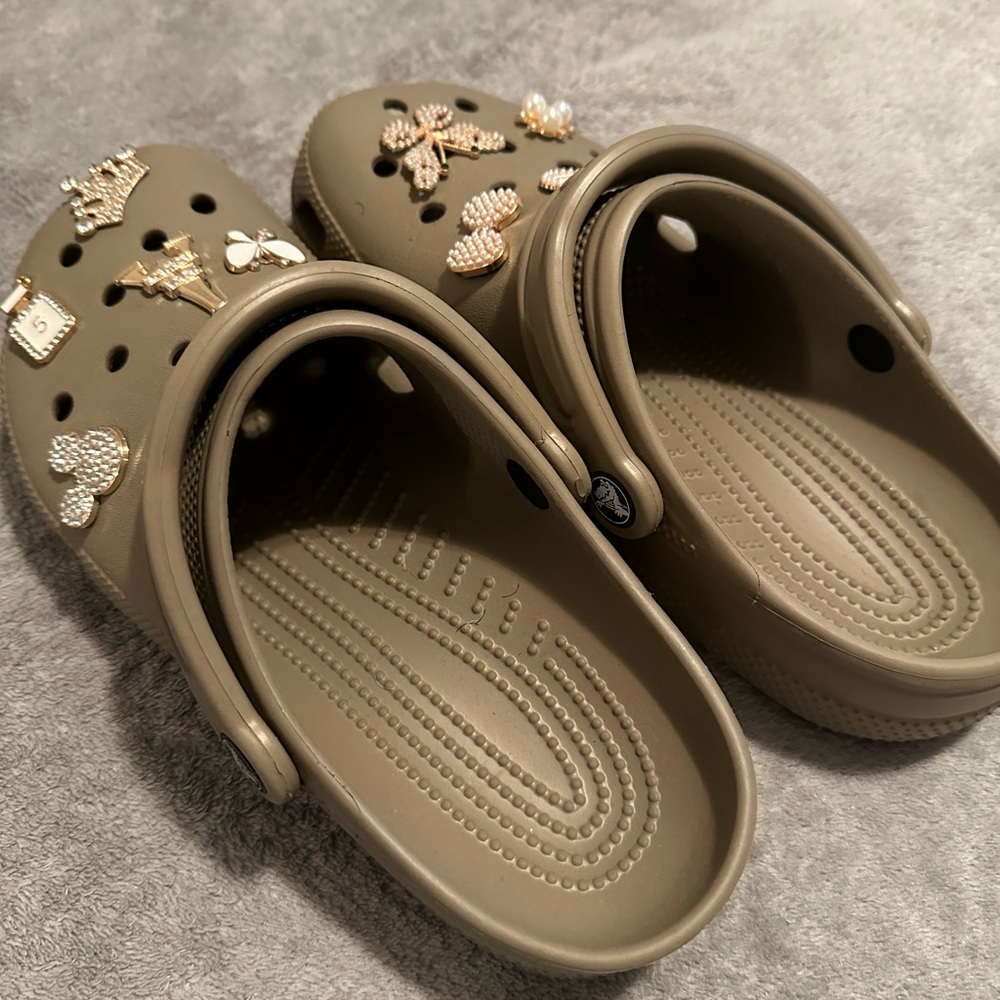 Crocs - Picture 2 of 3